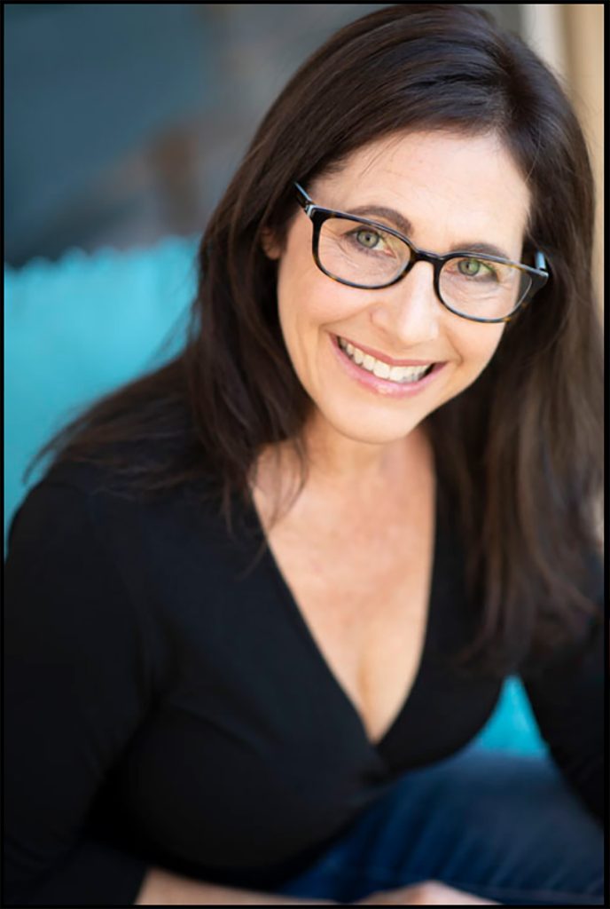 JenniferDiamond Headshot C030 688x1024